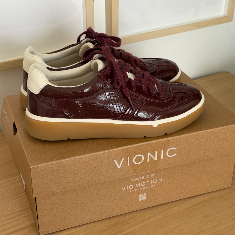Vionic City Walk Sneaker in Burgundy and Gum
